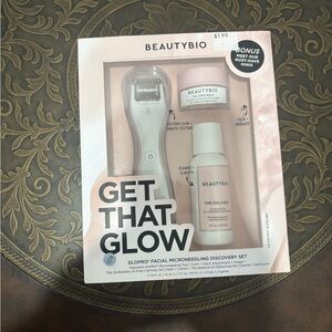 BeautyBio Facial Microneedling Discovery Set - White and Pink